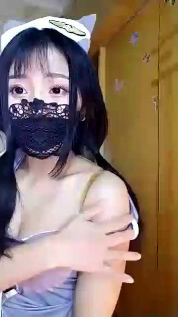 女主播海绵体宝宝系列直播视频福利2部 [407M]