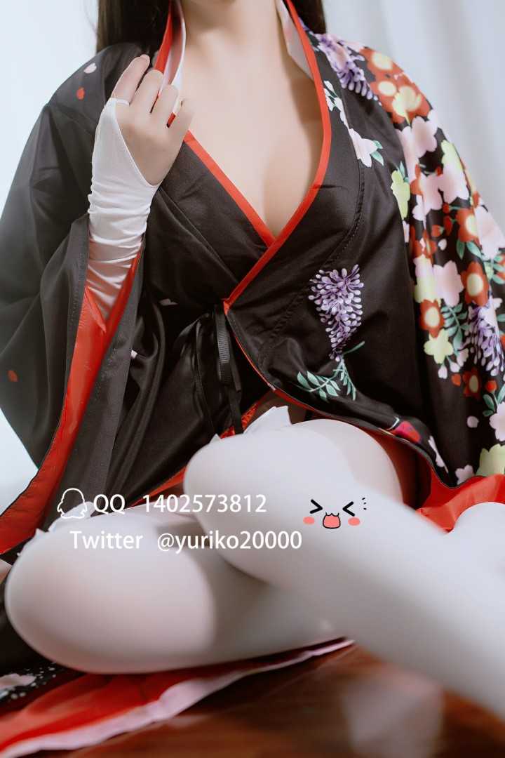 奈莉酱 赫服lo裙 [102P+4V/390M]